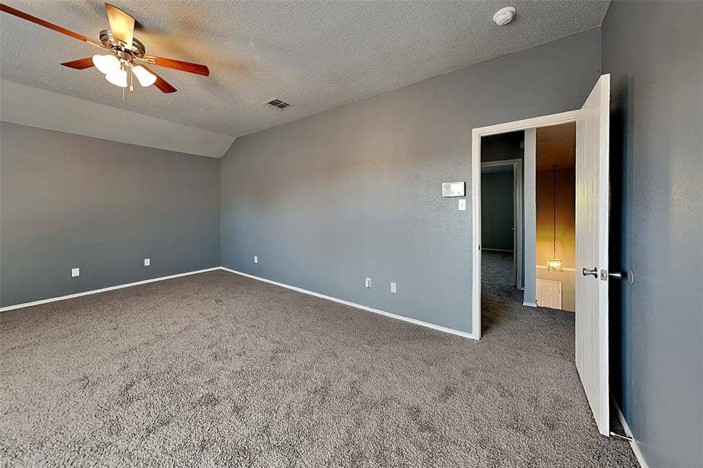 2844 Island Wren Drive, Mesquite, TX 75181 2844 Island Wren Drive, Mesquite, TX 75181