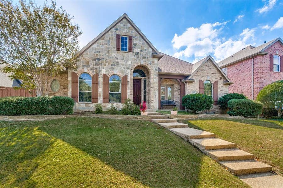 Property photo for 2328 Sir Belin Drive, Lewisville, TX