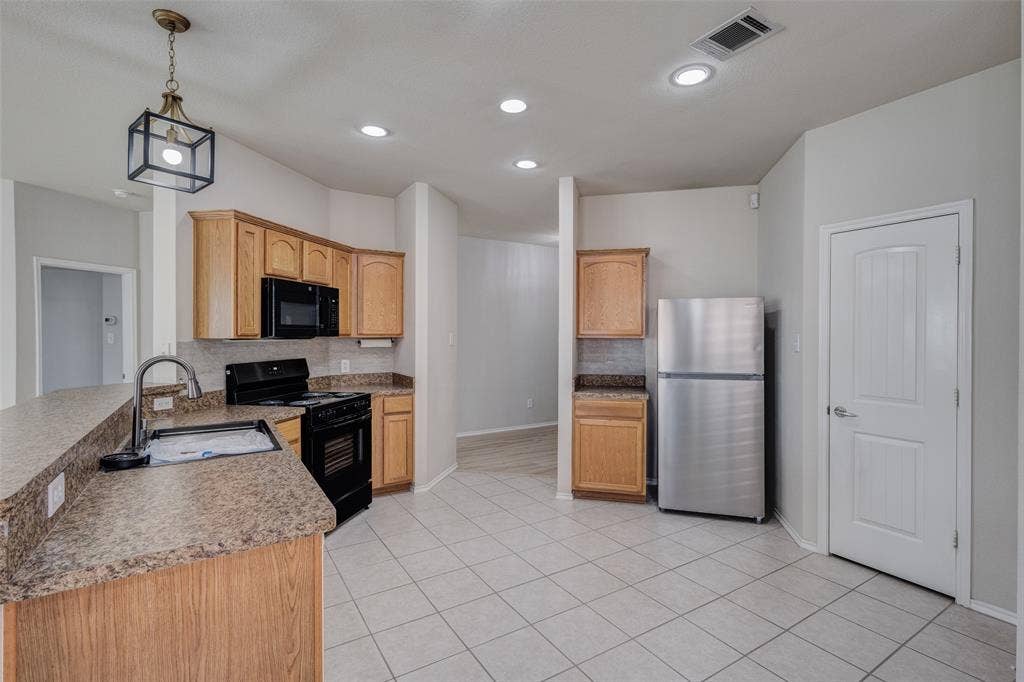 9713 Mystic Dunes Drive, McKinney, TX 75072 9713 Mystic Dunes Drive, McKinney, TX 75072