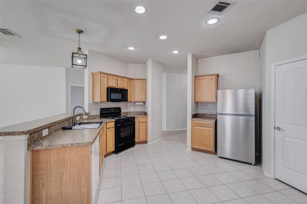 9713 Mystic Dunes Drive, McKinney, TX 75072 9713 Mystic Dunes Drive, McKinney, TX 75072