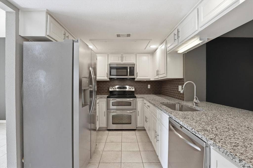 828 Pebble Beach Drive, Garland, TX 75043 828 Pebble Beach Drive, Garland, TX 75043