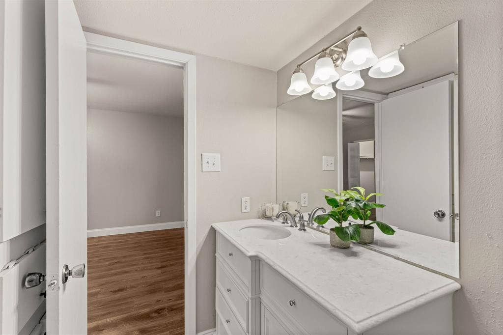 5809 Harvest Hill Road, #2055, Dallas, TX 75230 5809 Harvest Hill Road, #2055, Dallas, TX 75230