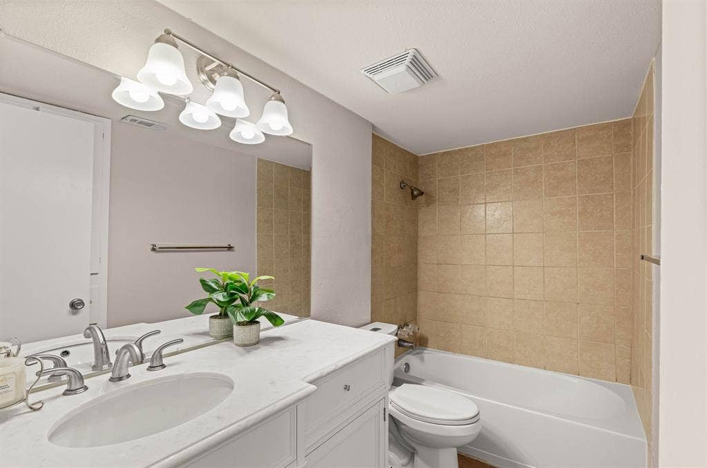 5809 Harvest Hill Road, #2055, Dallas, TX 75230 5809 Harvest Hill Road, #2055, Dallas, TX 75230