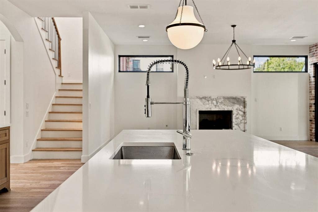 5735 Goodwin Avenue, Dallas, TX 75206 5735 Goodwin Avenue, Dallas, TX 75206