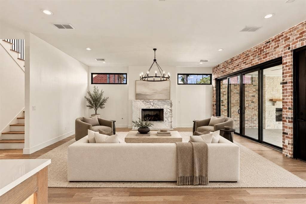 5735 Goodwin Avenue, Dallas, TX 75206 5735 Goodwin Avenue, Dallas, TX 75206