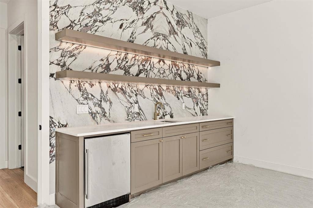 5735 Goodwin Avenue, Dallas, TX 75206 5735 Goodwin Avenue, Dallas, TX 75206