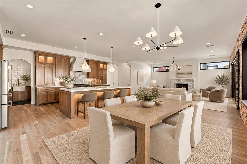 5735 Goodwin Avenue, Dallas, TX 75206 5735 Goodwin Avenue, Dallas, TX 75206