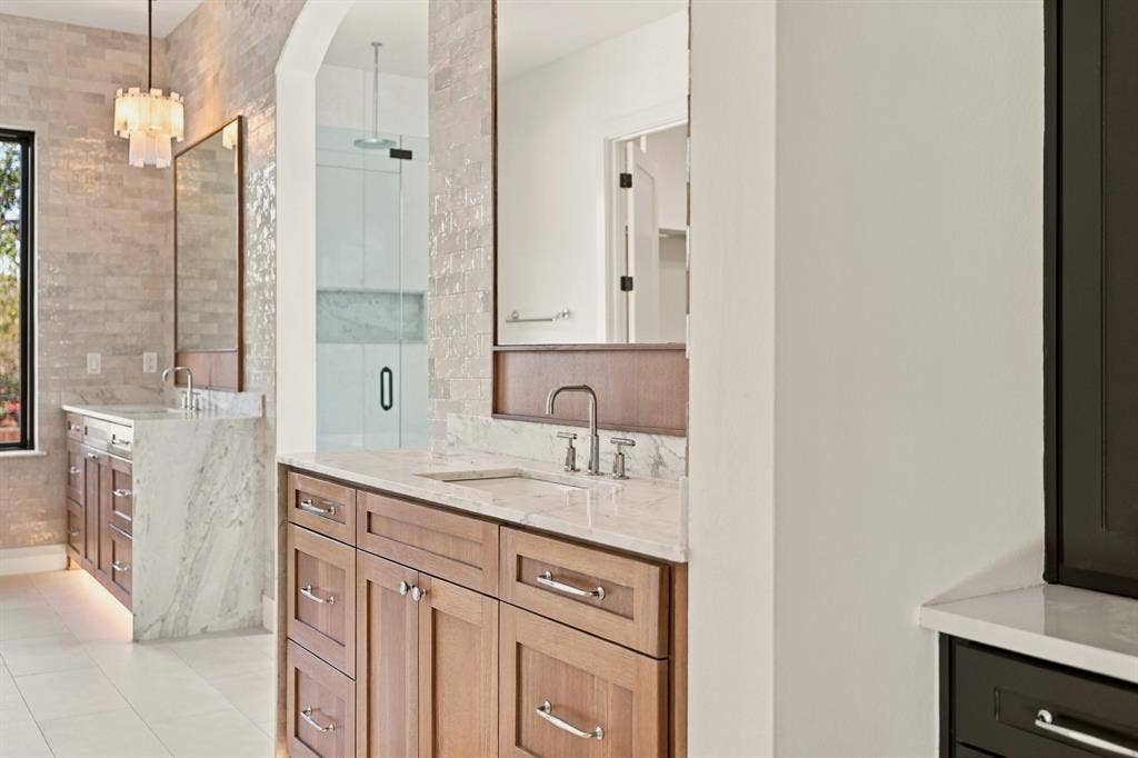5735 Goodwin Avenue, Dallas, TX 75206 5735 Goodwin Avenue, Dallas, TX 75206