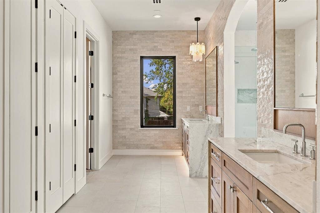 5735 Goodwin Avenue, Dallas, TX 75206 5735 Goodwin Avenue, Dallas, TX 75206