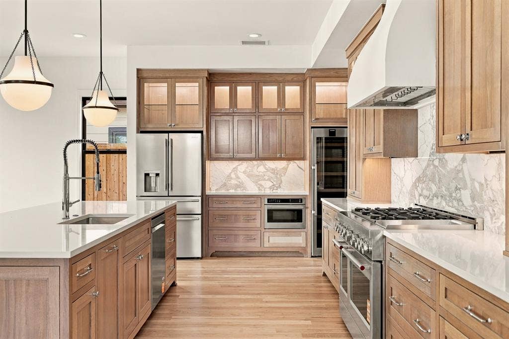 5735 Goodwin Avenue, Dallas, TX 75206 5735 Goodwin Avenue, Dallas, TX 75206