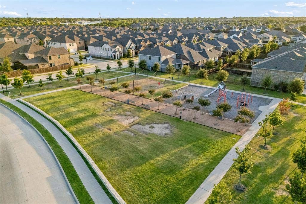 3702 Harlan Drive, Sachse, TX 75048 Convenient access to neighborhood recreation and surrounding community amenities.