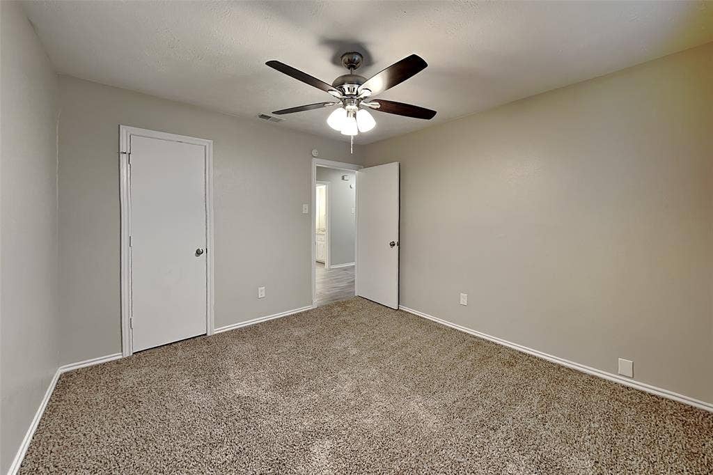 1109 Holland Drive, Garland, TX 75040 1109 Holland Drive, Garland, TX 75040