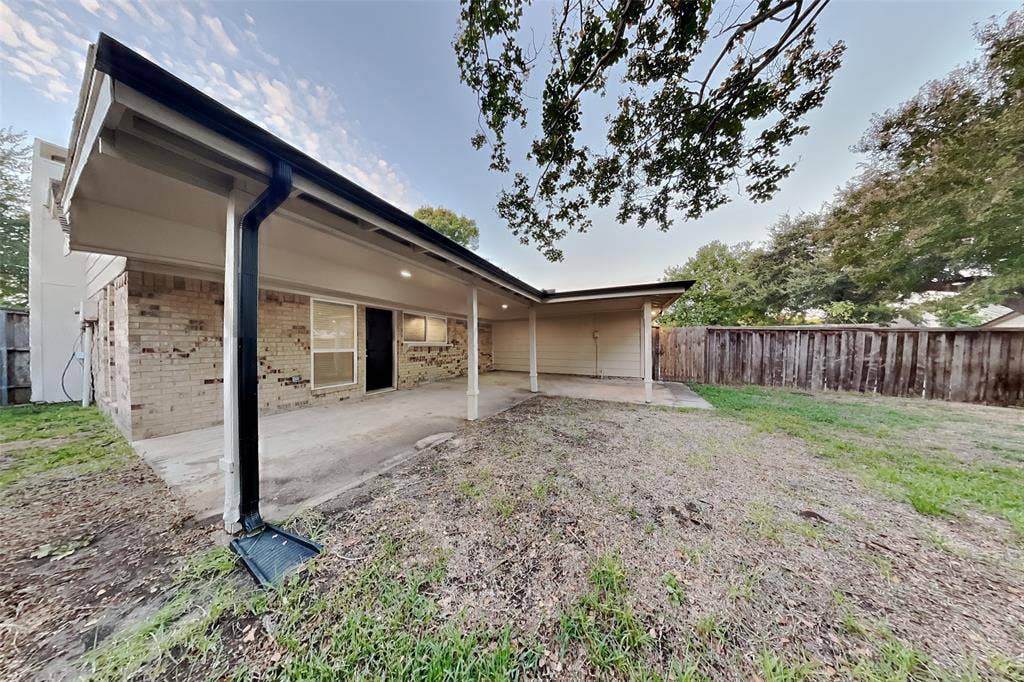 1109 Holland Drive, Garland, TX 75040 1109 Holland Drive, Garland, TX 75040