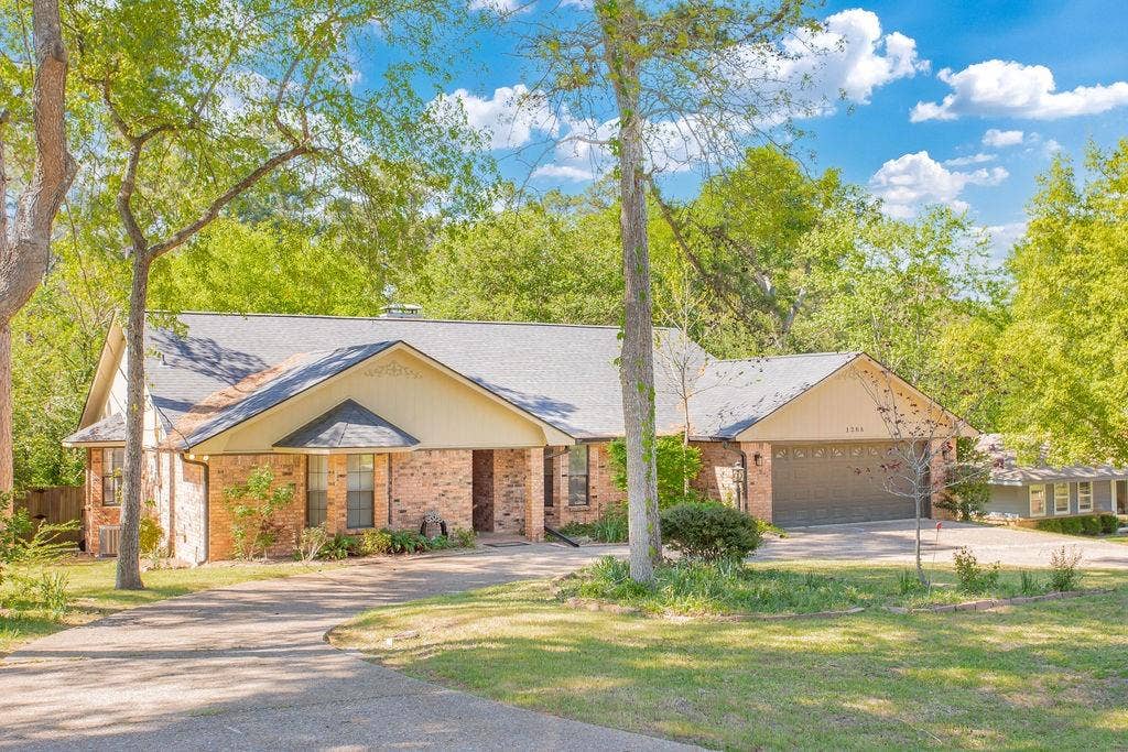 1208 Hilltop Run, Hideaway, TX 75771 1208 Hilltop Run, Hideaway, TX 75771