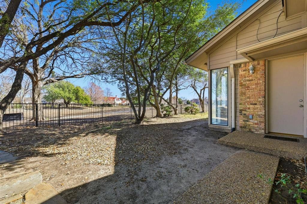 5806 Bent Trail, Dallas, TX 75248 5806 Bent Trail, Dallas, TX 75248