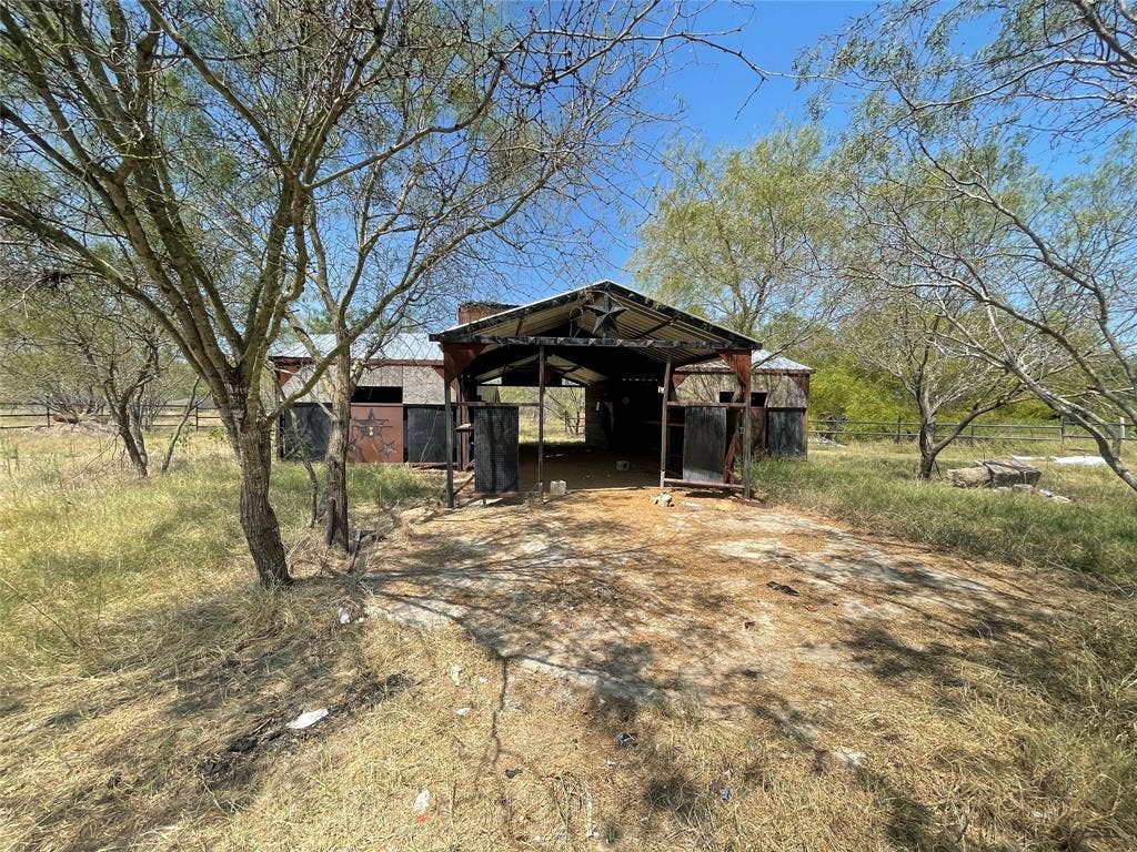 7976 Bear Hill Road, Royse City, TX 75189