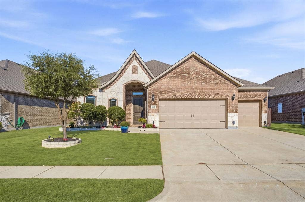 605 Brook Drive, Anna, TX 75409 605 Brook Drive, Anna, TX 75409