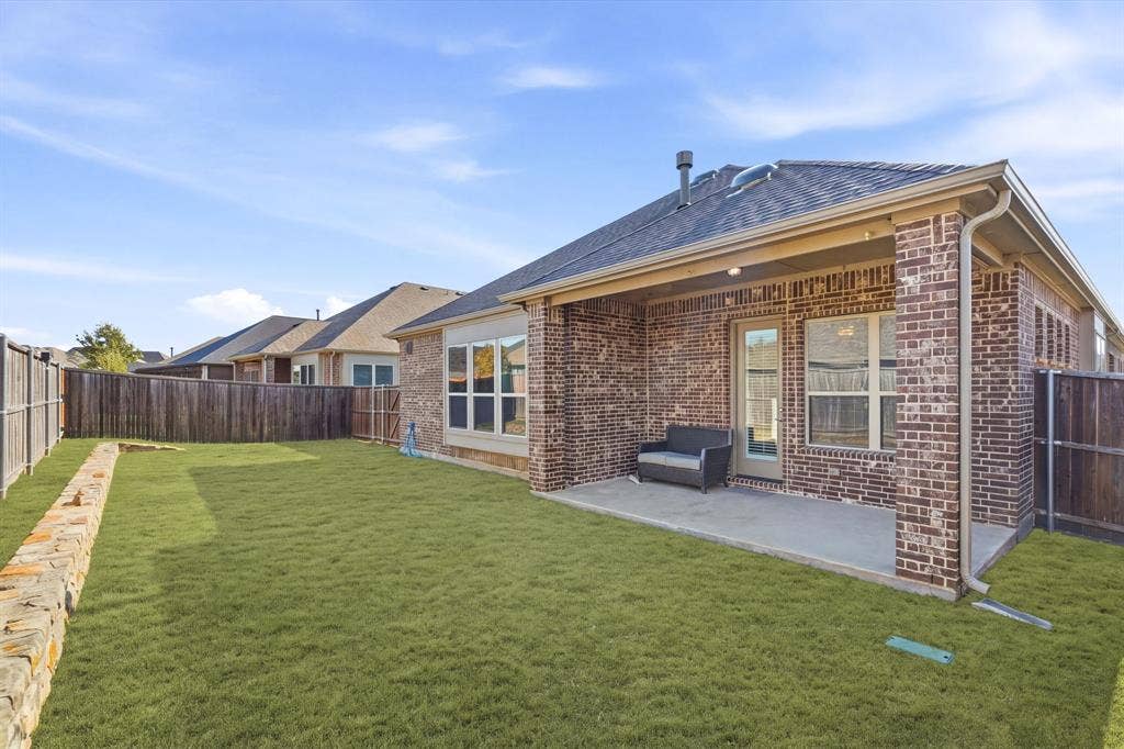 605 Brook Drive, Anna, TX 75409 covered porch