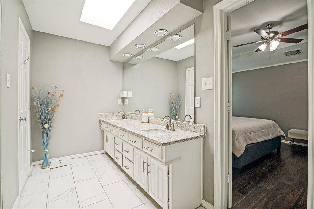 3701 Christopher Drive, Rowlett, TX 75088 3701 Christopher Drive, Rowlett, TX 75088