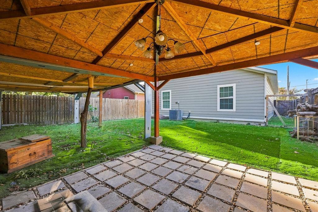 1735 Mcbroom Street, Dallas, TX 75212 1735 Mcbroom Street, Dallas, TX 75212