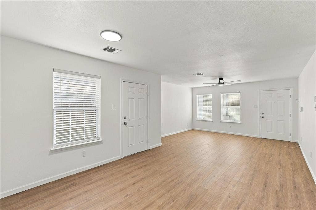 1735 Mcbroom Street, Dallas, TX 75212 1735 Mcbroom Street, Dallas, TX 75212