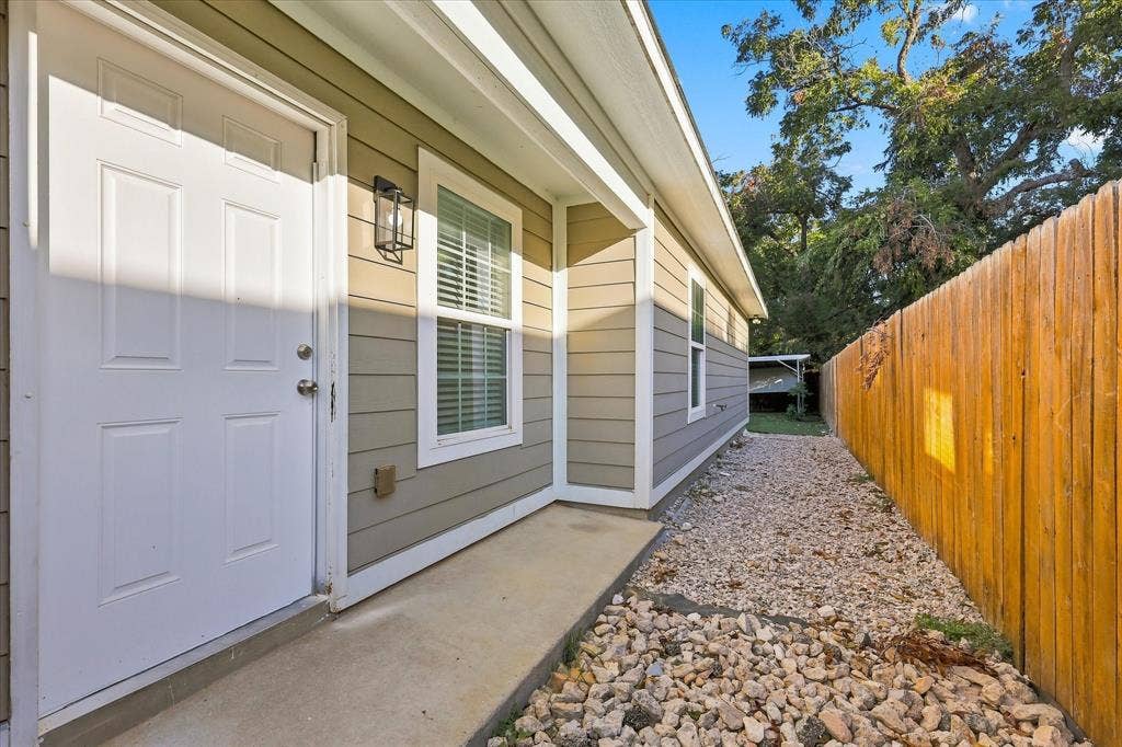 1735 Mcbroom Street, Dallas, TX 75212 1735 Mcbroom Street, Dallas, TX 75212