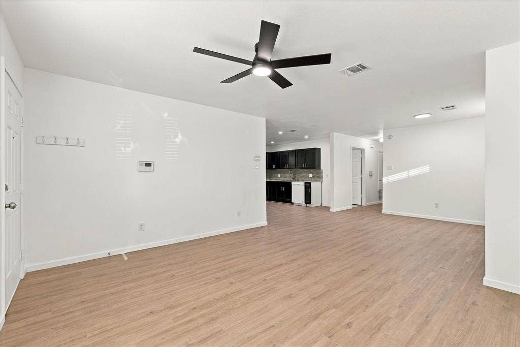 1735 Mcbroom Street, Dallas, TX 75212 1735 Mcbroom Street, Dallas, TX 75212