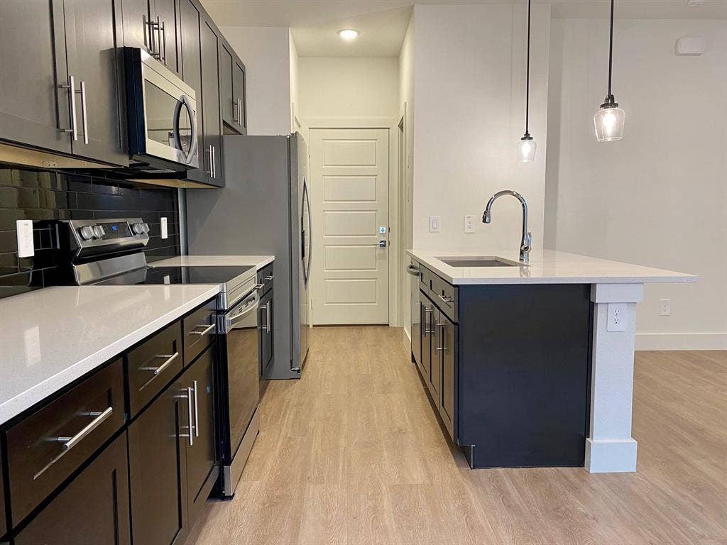 7330 Bree Court, Dallas, TX 75235 7330 Bree Court, Dallas, TX 75235