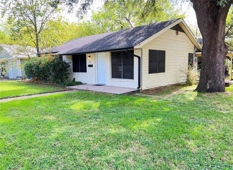Property photo for 717 Crescent Street, Denton, TX