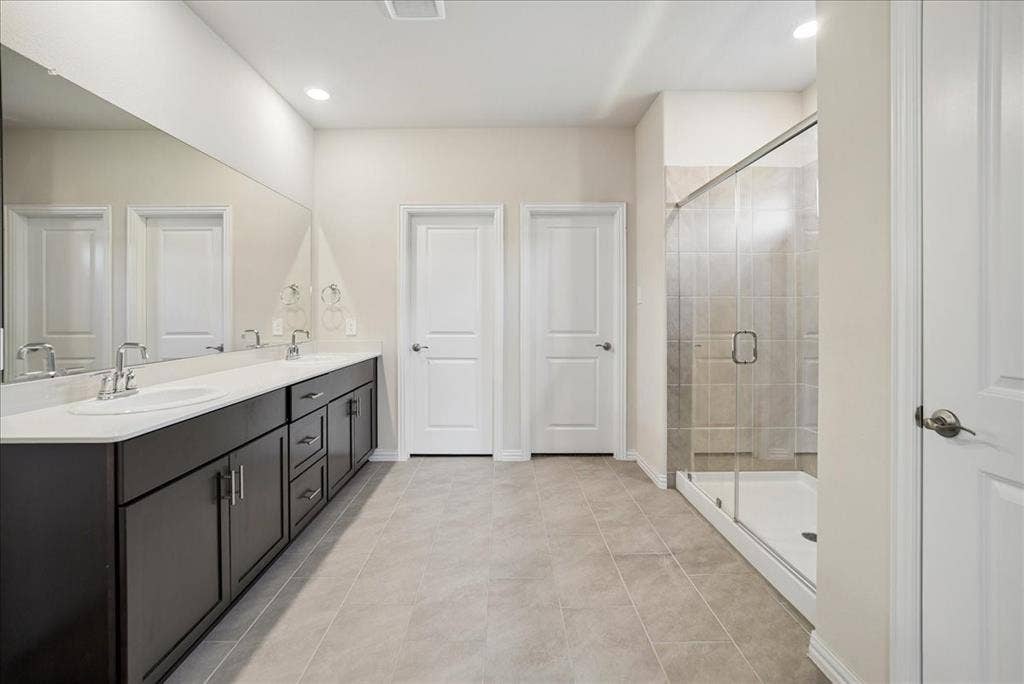 671 Briar Drive, Lavon, TX 75166 671 Briar Drive, Lavon, TX 75166