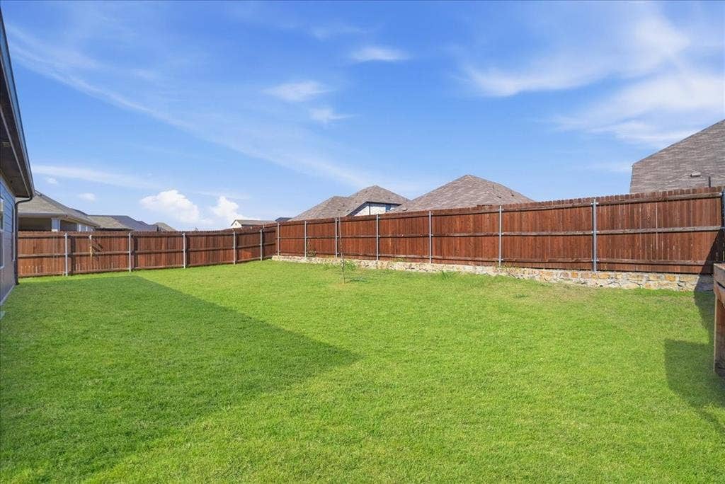 671 Briar Drive, Lavon, TX 75166 671 Briar Drive, Lavon, TX 75166