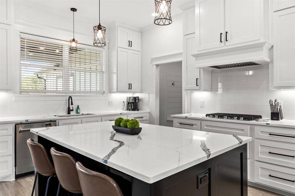 11683 Old Dallas Road, West, TX 76691 11683 Old Dallas Road, West, TX 76691