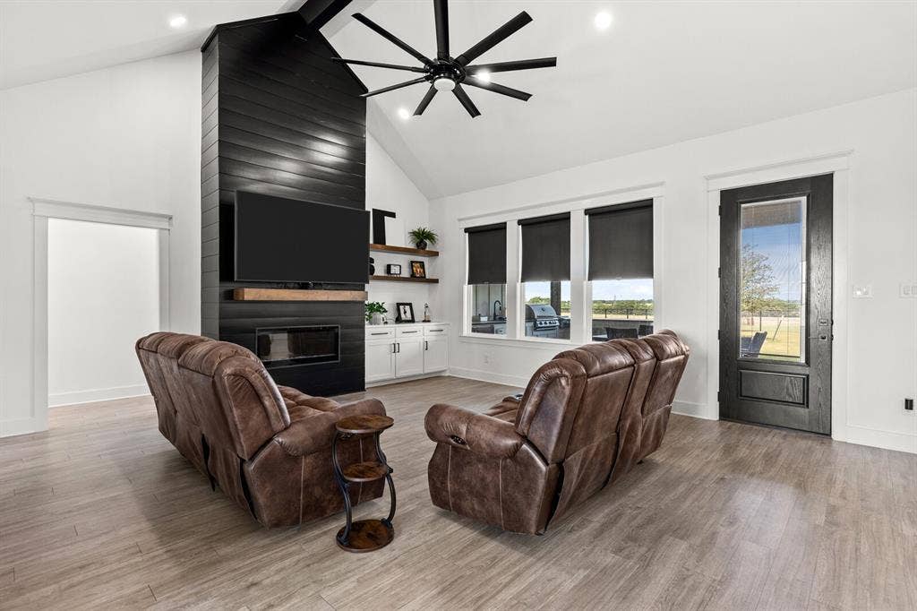 11683 Old Dallas Road, West, TX 76691 11683 Old Dallas Road, West, TX 76691