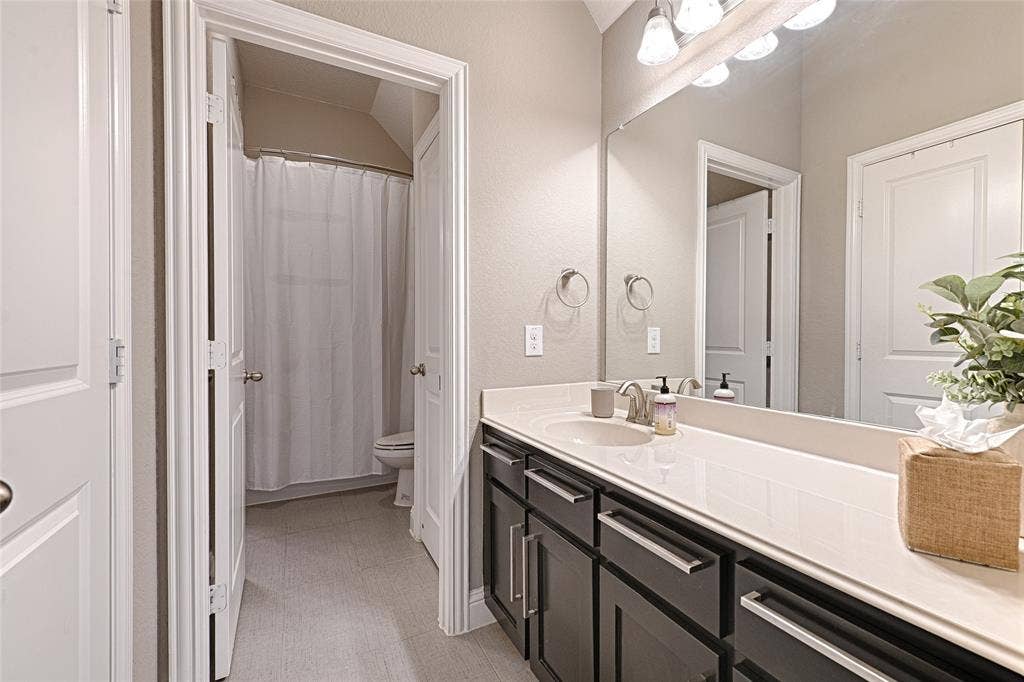 12810 Avanti Drive, Frisco, TX 75035 12810 Avanti Drive, Frisco, TX 75035