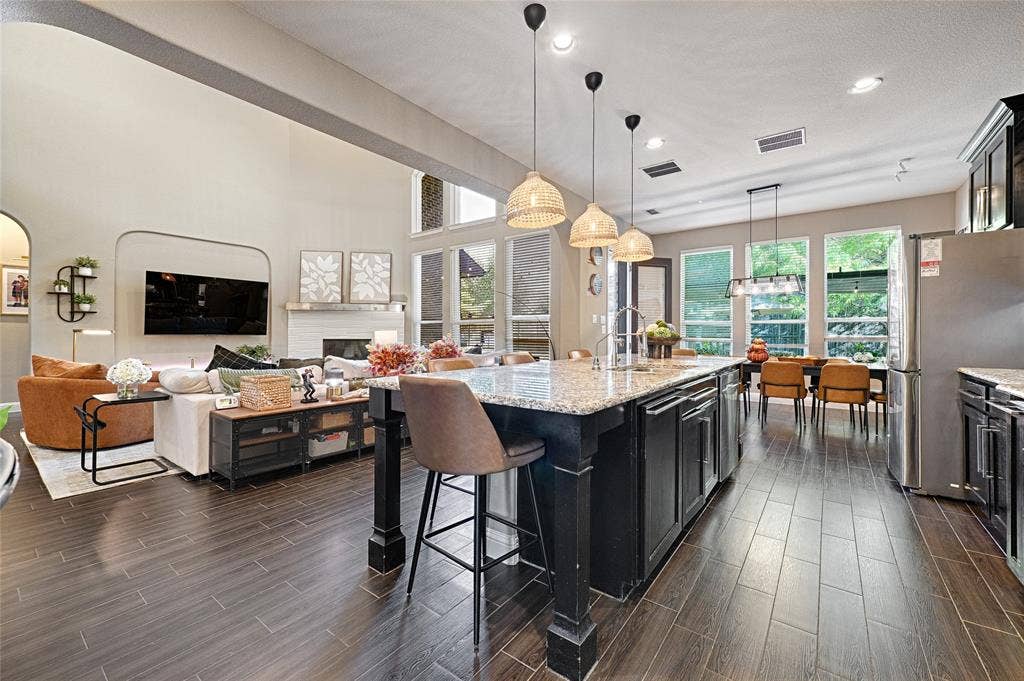 12810 Avanti Drive, Frisco, TX 75035 12810 Avanti Drive, Frisco, TX 75035
