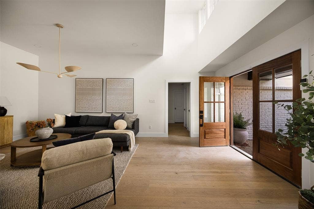 7736 Bantry Lane, Dallas, TX 75248 7736 Bantry Lane, Dallas, TX 75248