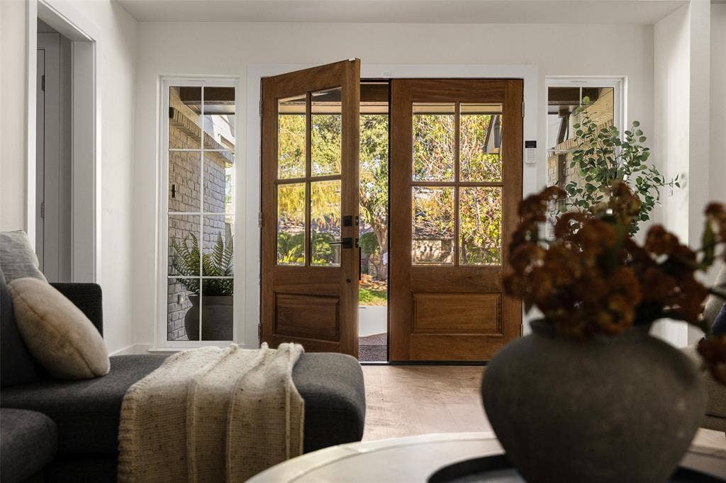 7736 Bantry Lane, Dallas, TX 75248 7736 Bantry Lane, Dallas, TX 75248