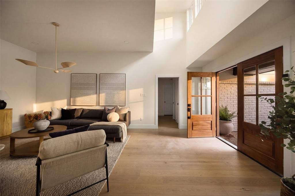 7736 Bantry Lane, Dallas, TX 75248 7736 Bantry Lane, Dallas, TX 75248