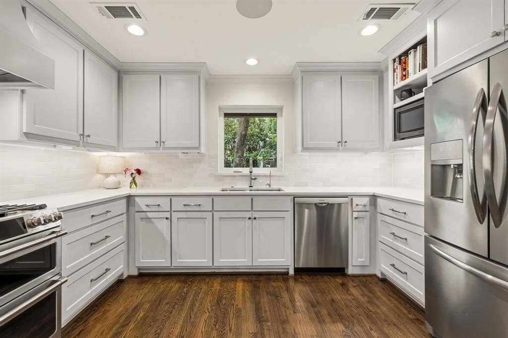 6959 Merrilee Lane, Dallas, TX 75214