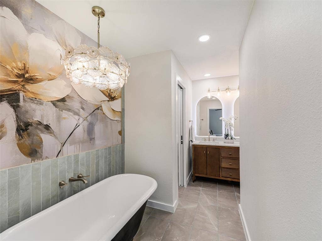 9929 Windledge Drive, Dallas, TX 75238