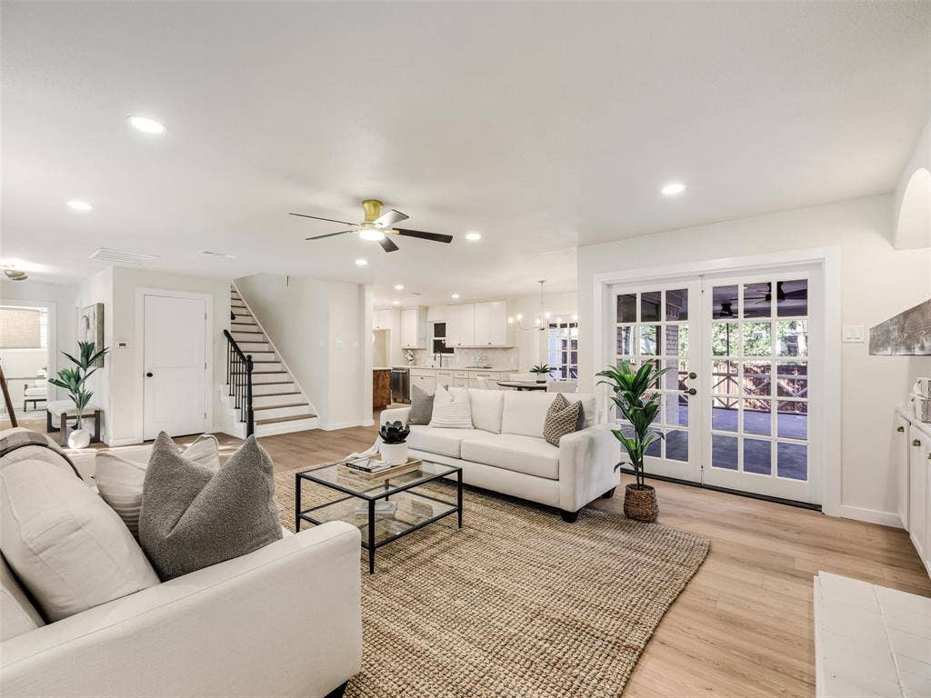 9929 Windledge Drive, Dallas, TX 75238