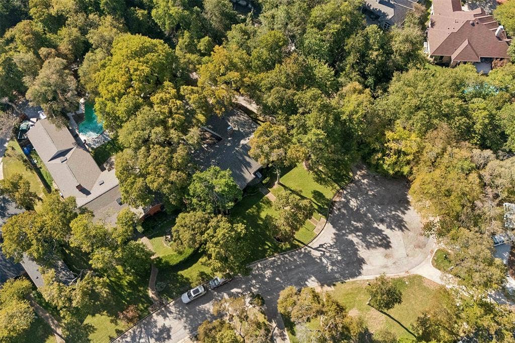 1516 Kiltartan Drive, Dallas, TX 75228 1516 Kiltartan Drive, Dallas, TX 75228