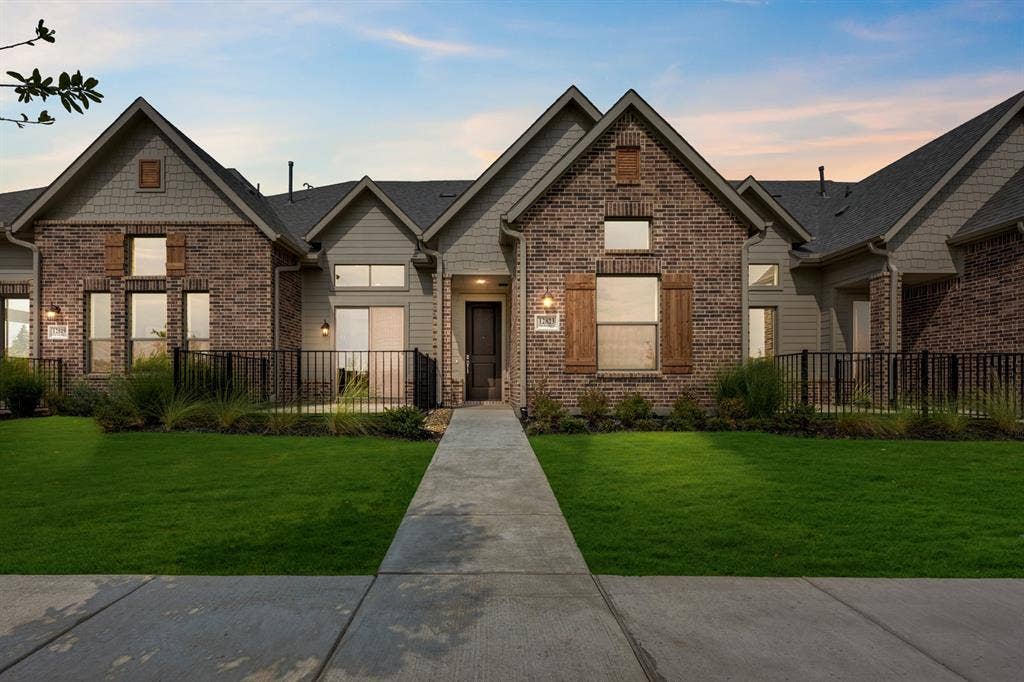 12823 Pine Ridge Trail, Rowlett, TX 75089 12823 Pine Ridge Trail, Rowlett, TX 75089