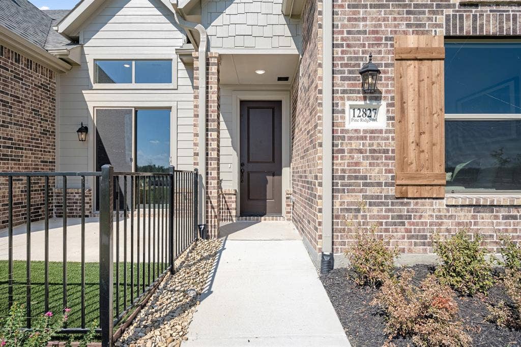 12827 Pine Ridge Trail, Rowlett, TX 75089 12827 Pine Ridge Trail, Rowlett, TX 75089