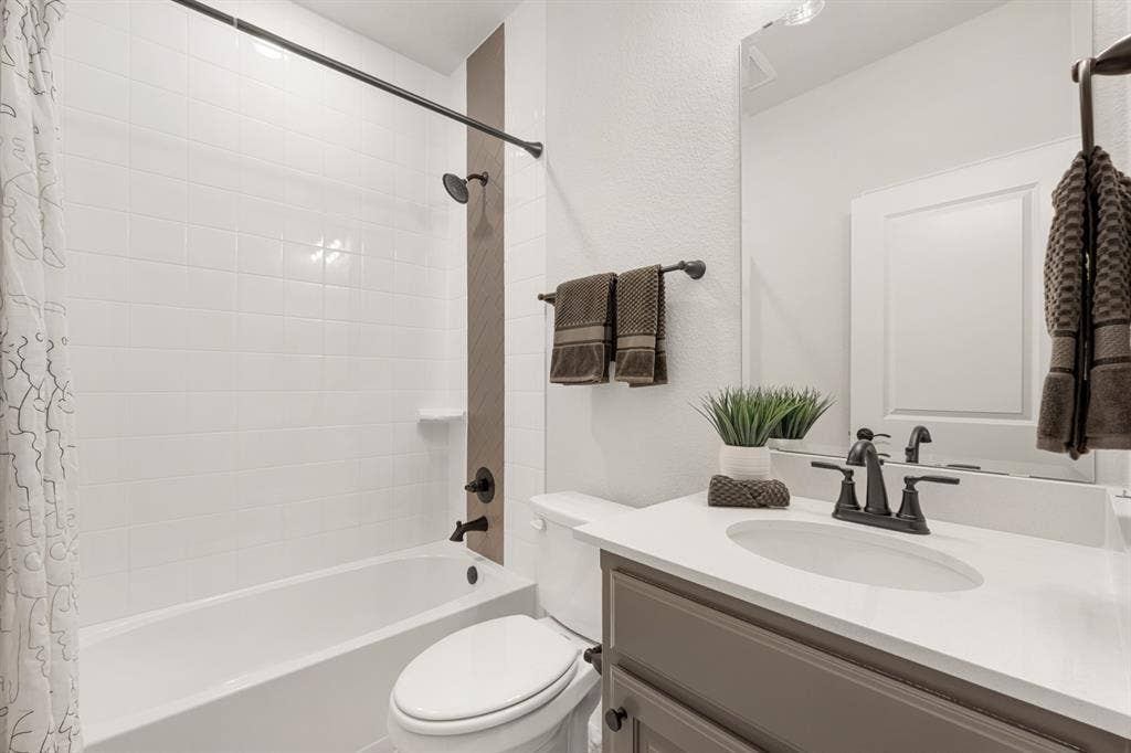 12827 Pine Ridge Trail, Rowlett, TX 75089 12827 Pine Ridge Trail, Rowlett, TX 75089