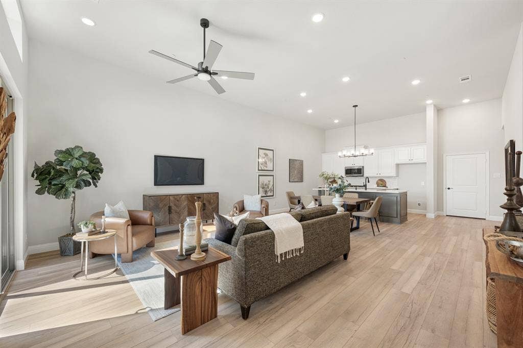 12827 Pine Ridge Trail, Rowlett, TX 75089 12827 Pine Ridge Trail, Rowlett, TX 75089