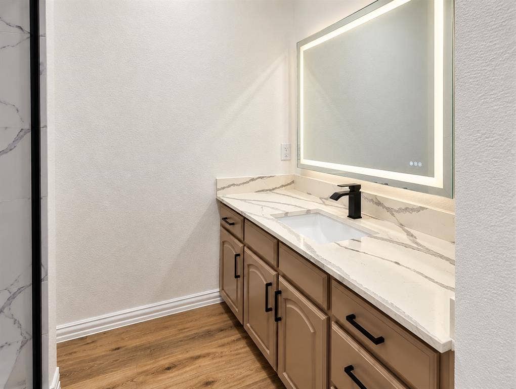 549 Pierce Road, Red Oak, TX 75154 549 Pierce Road, Red Oak, TX 75154