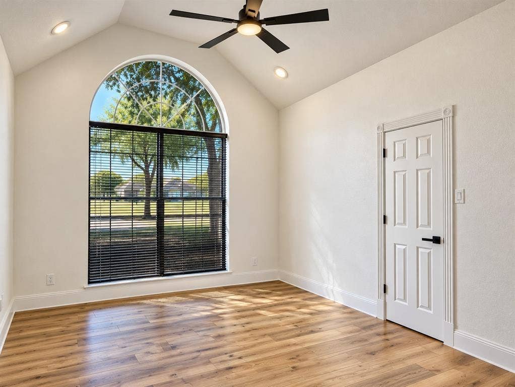549 Pierce Road, Red Oak, TX 75154 549 Pierce Road, Red Oak, TX 75154