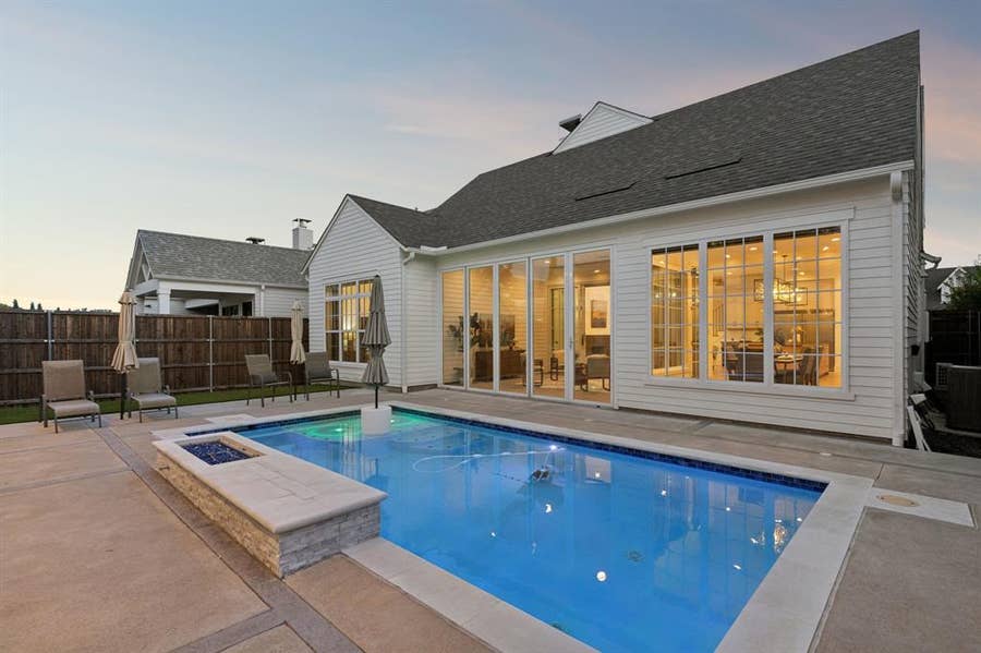 Property photo for 4 Mimosa Place, Richardson, TX