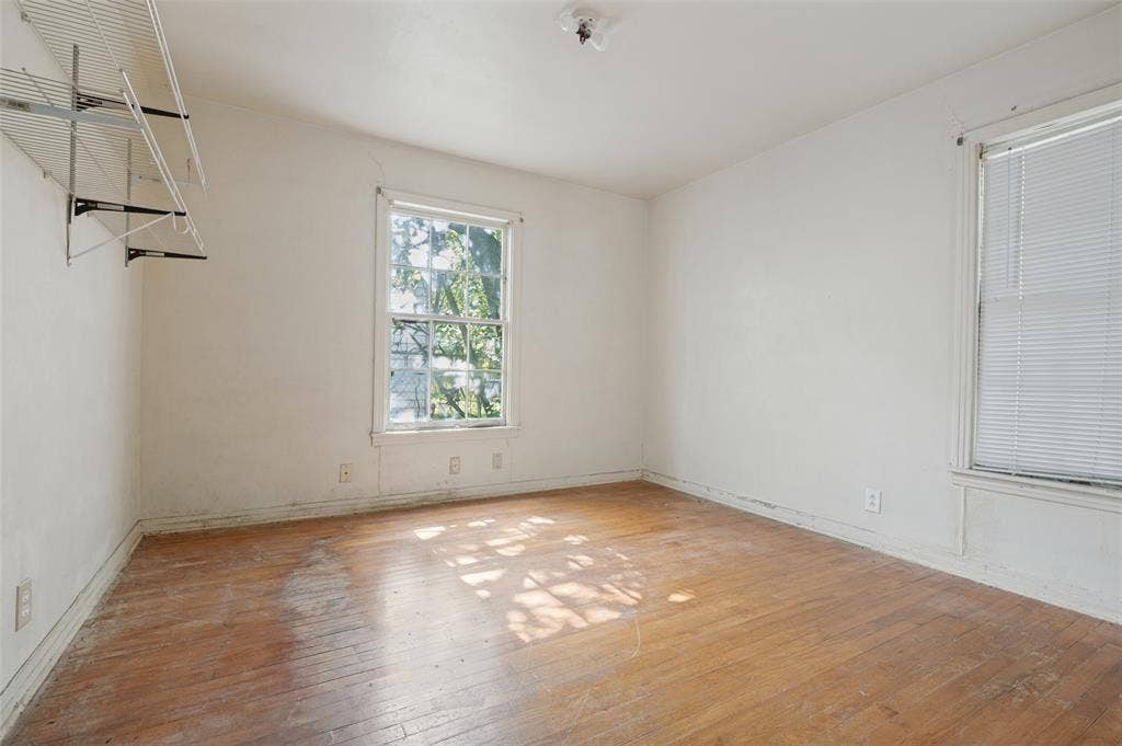 215 22nd Street, Grand Prairie, TX 75050 215 22nd Street, Grand Prairie, TX 75050
